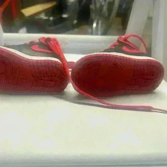 Nike dunks size 3C - Picture 2 of 4